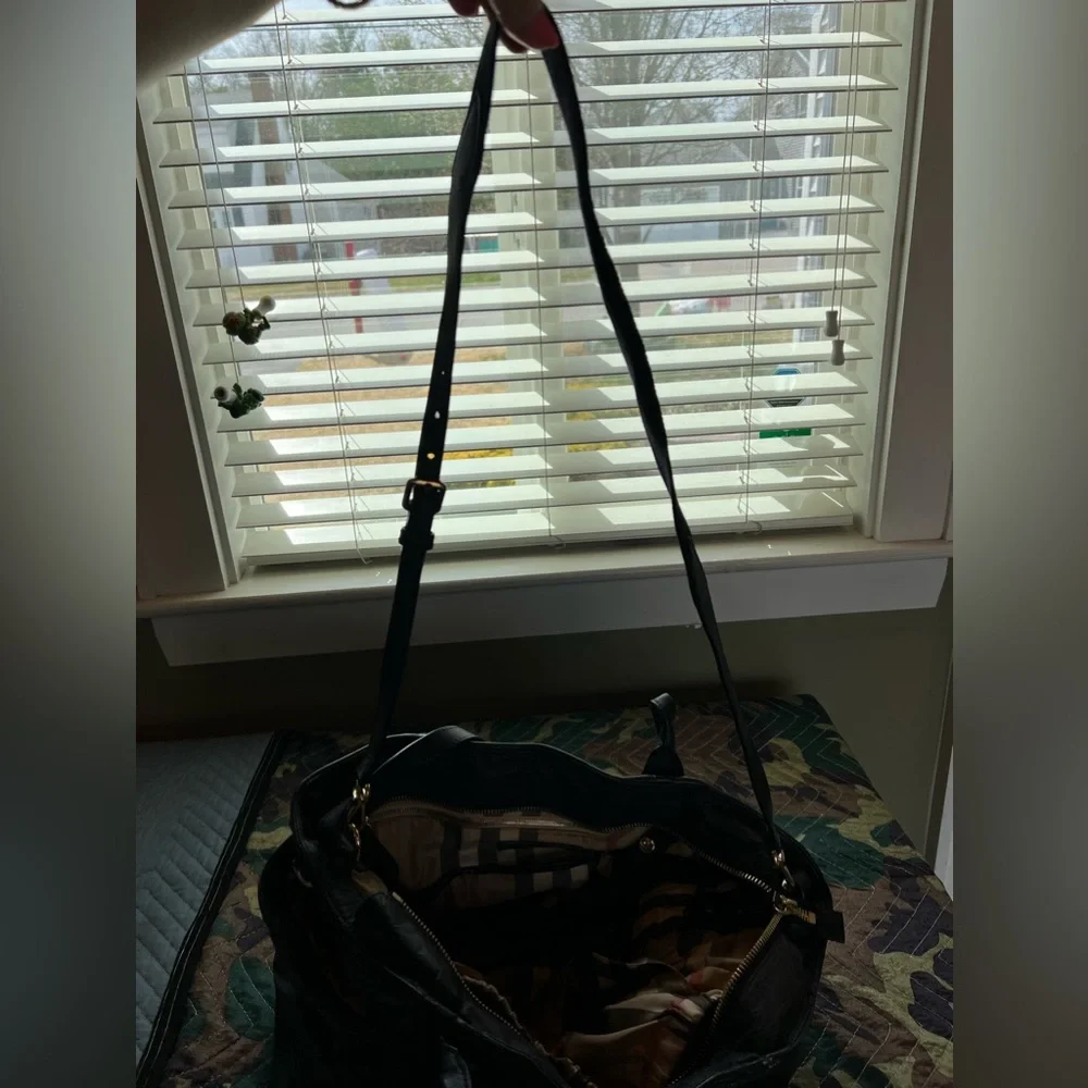 100% Authentic Burberry diaper bag - Picture 3 of 6